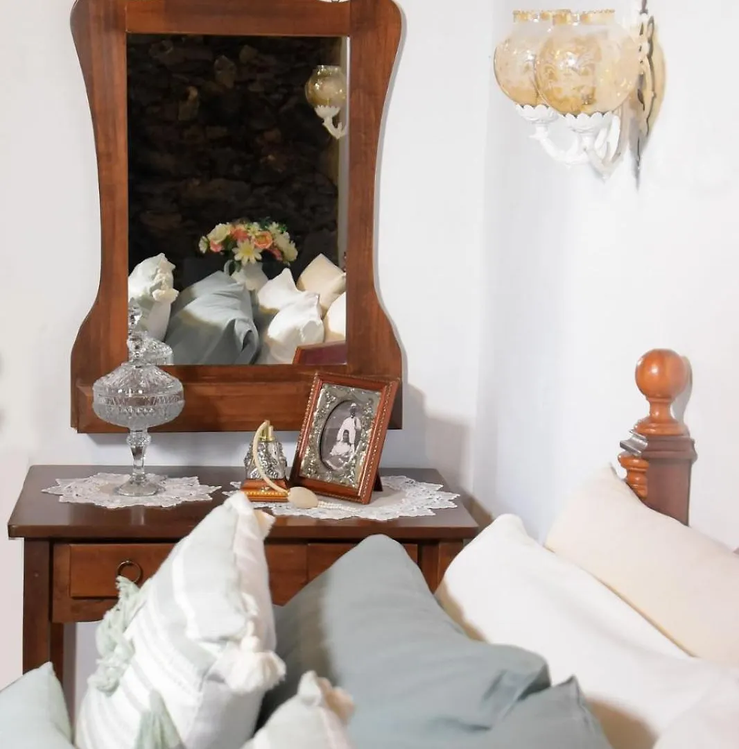 Holiday home Romantic Hamlet Cottage With Private Pool La Fragua De Eliseo Spain
